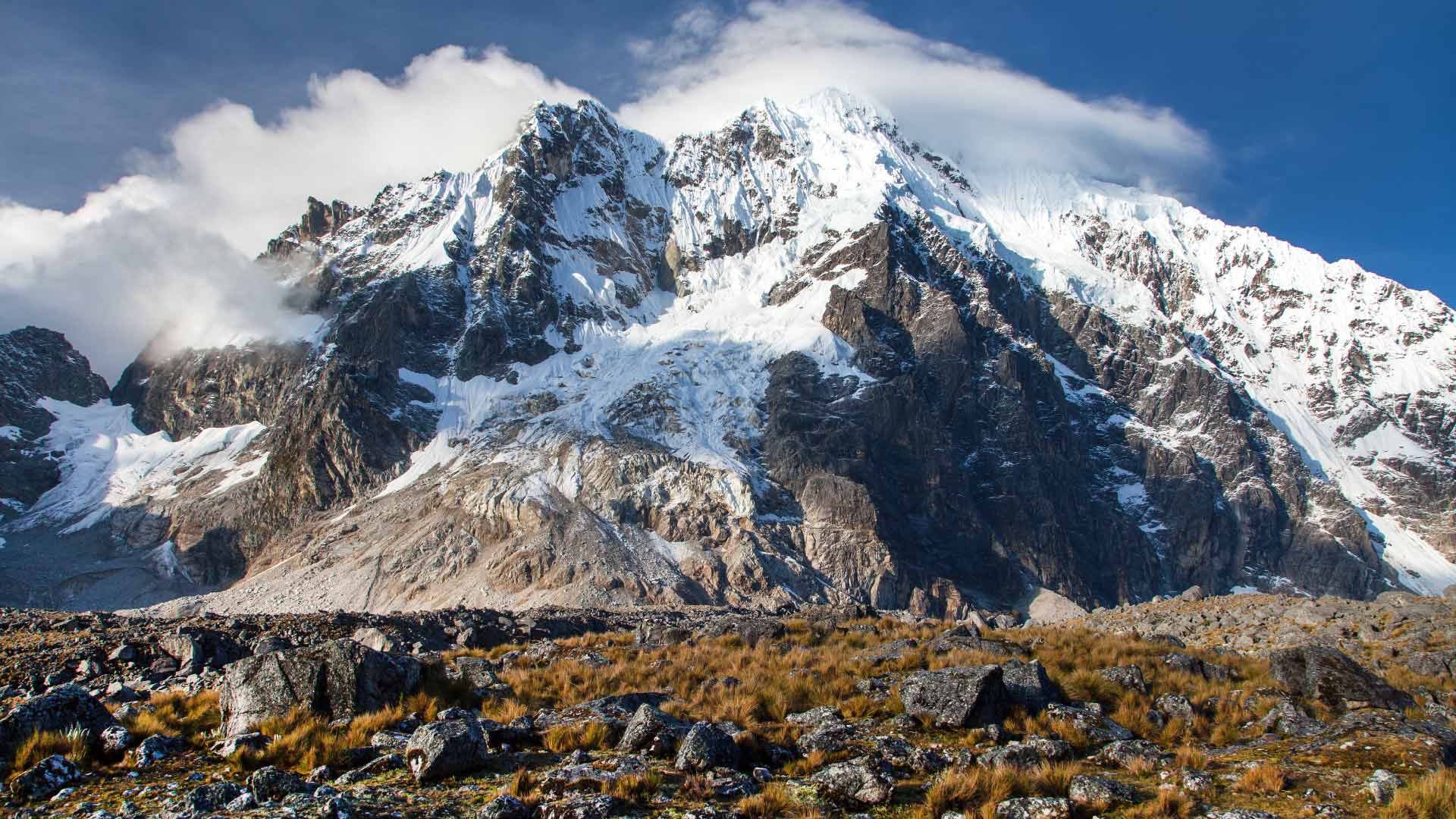 Salkantay Trek vs Lares Trek: Which is better according to your traveler profile?