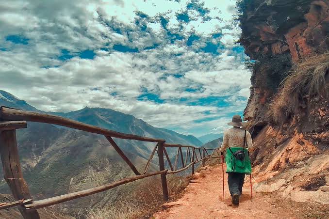 Choquequirao hiking