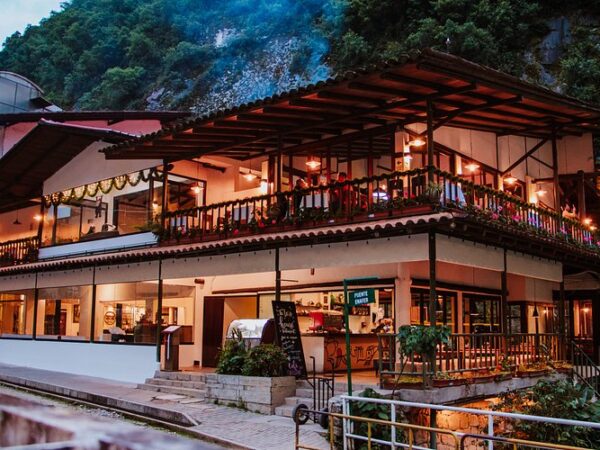 Where to buy water and food in Machu Picchu
