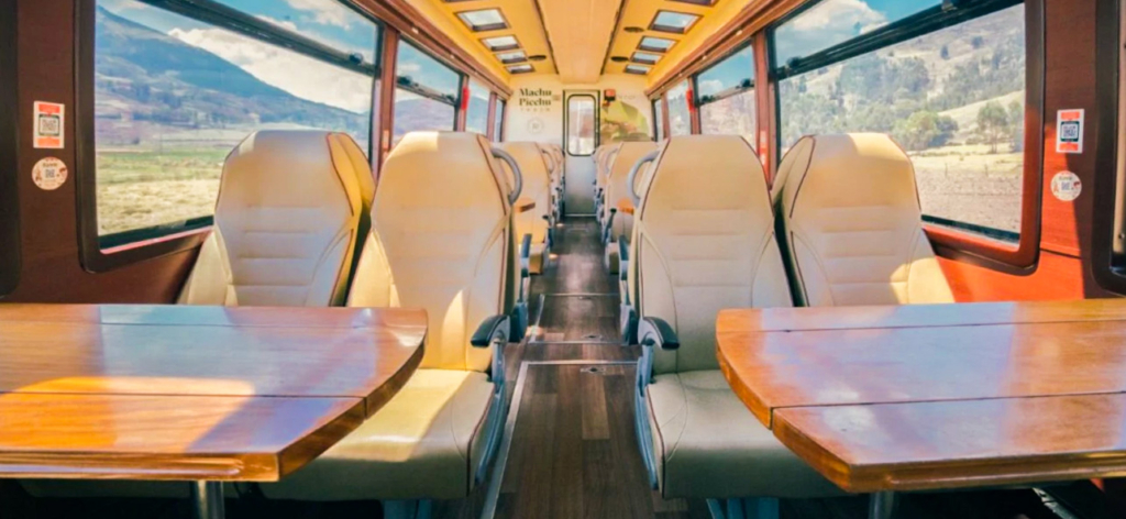 Inca Rail Voyager
