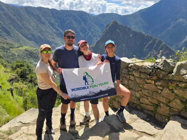 Tipping on the Inca Trail: how much to give, who to tip, and how to do it properly