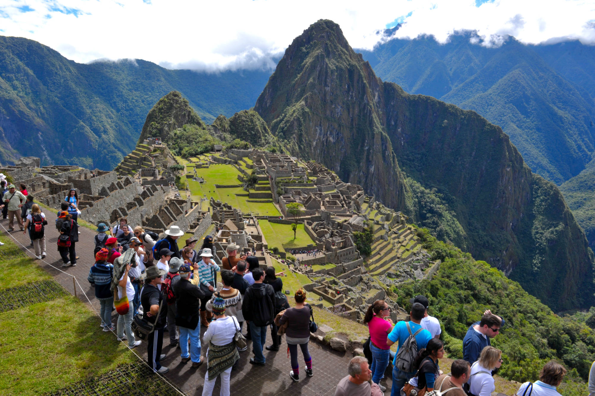 Cómo visitar Machu Picchu en temporada alta: guía práctica para no arruinar el viaje