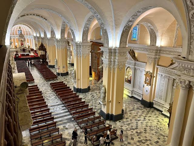 Interior Catedral de Arequipa