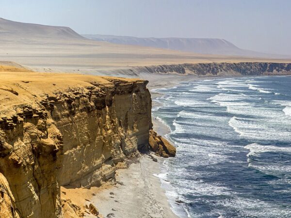 How to Get from Lima to Paracas: Complete Guide to Transportation, Travel Times, and Costs