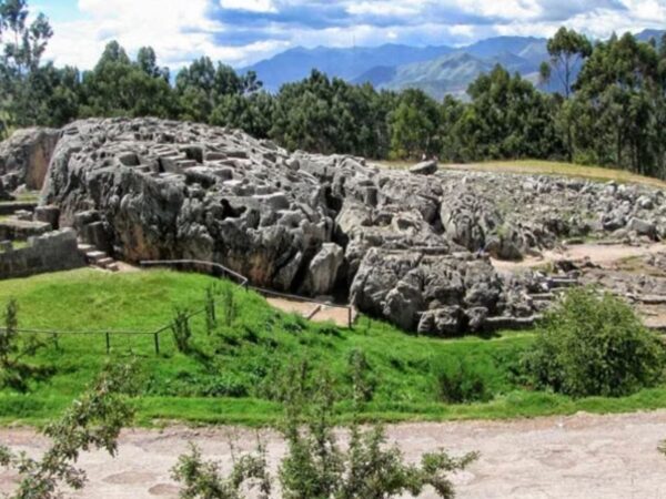 Qenqo Cusco guía completa para visitar el sitio arqueológico