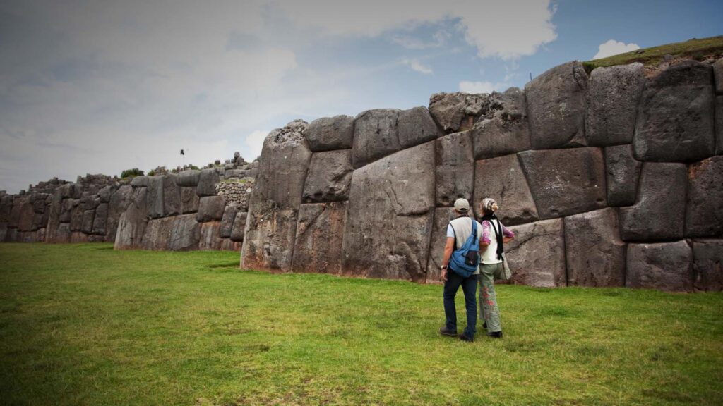 Realizar tour en la ciudad de Cusco