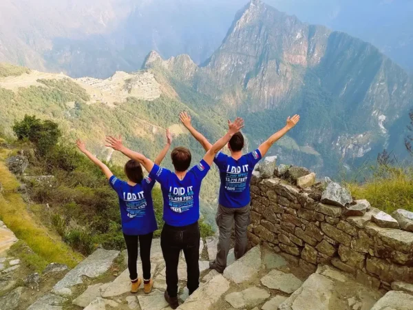 Qué tan temprano empieza la caminata en el Camino Inca