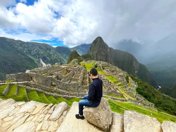Classic 4-day Inca Trail: classic trekking to reach Machu Picchu