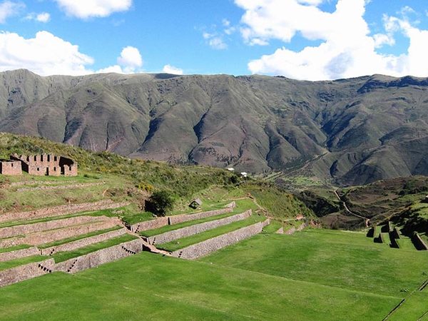 Tipón en Cusco: guía del parque arqueológico y su ingeniería inca del agua